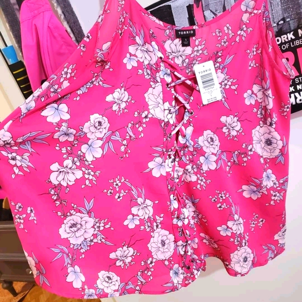 Ht pink blouse